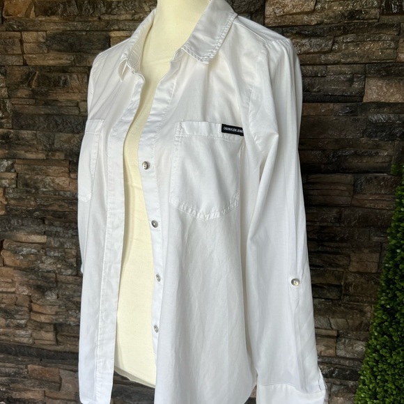 Calvin Klein White Casual Button Down Shirt with Textured Fabric - Picture 4 of 10
